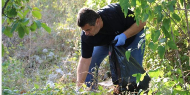 Доброволци почистиха района около манастира „Свети Петър и Павел“ в Пазарджишко