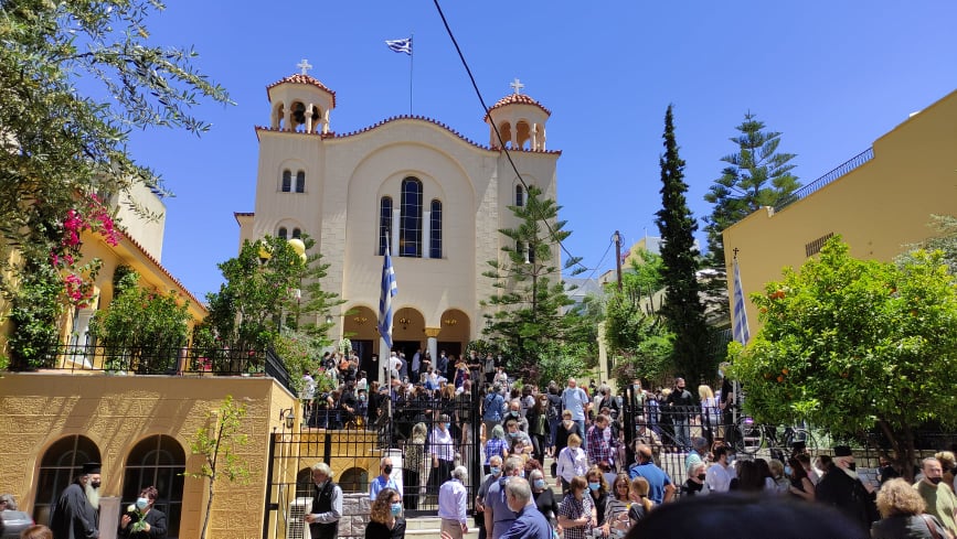 Ετήσιο Αρχιερατικό μνημόσυνο του π. Ανανία Κουστένη στα Πετράλωνα