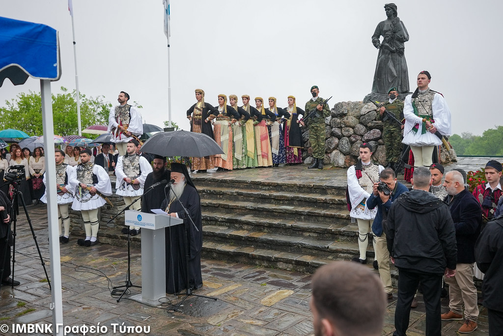 Η καρδιά του Ελληνισμού χτύπησε στην Νάουσα