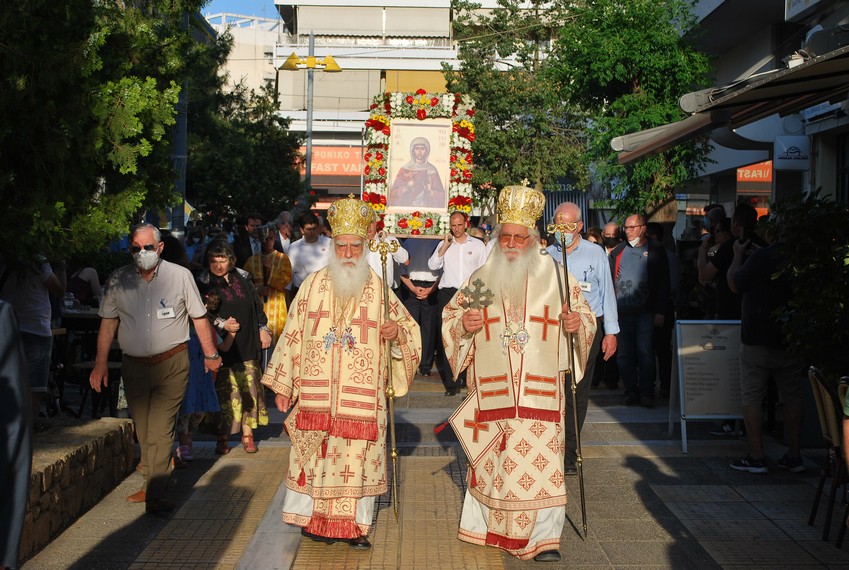 Λιτανεία της Ιεράς Εικόνας της Αγίας Φωτεινής στη Νέα Σμύρνη