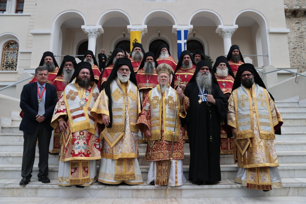 Πατριαρχική Θεία Λειτουργία και Λιτανεία στο Πρωτάτο (ΦΩΤΟ + ΒΙΝΤΕΟ)