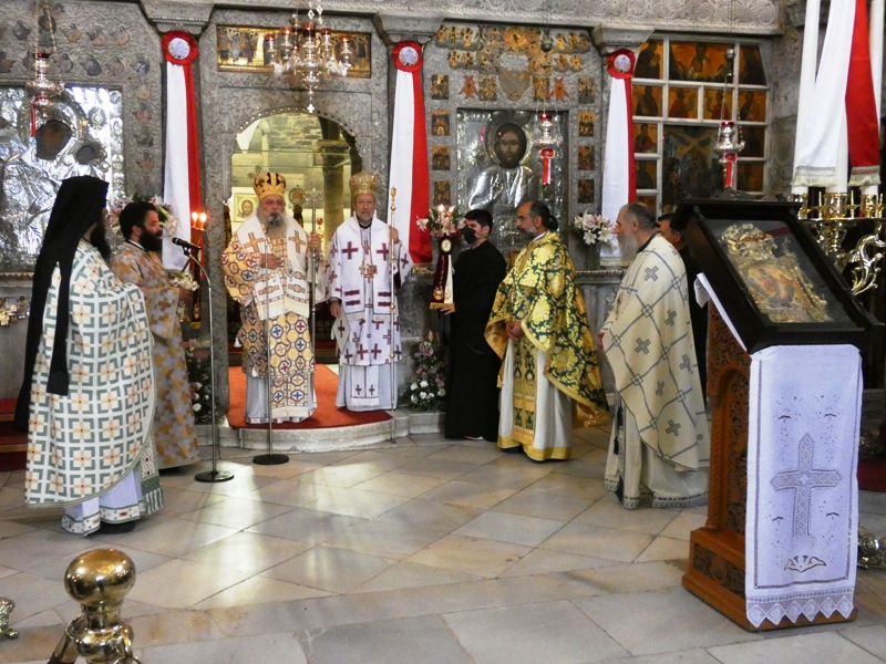 Η εορτή των Αγ. Κωνσταντίνου και Ελένης στην Εκατονταπυλιανή της Πάρου