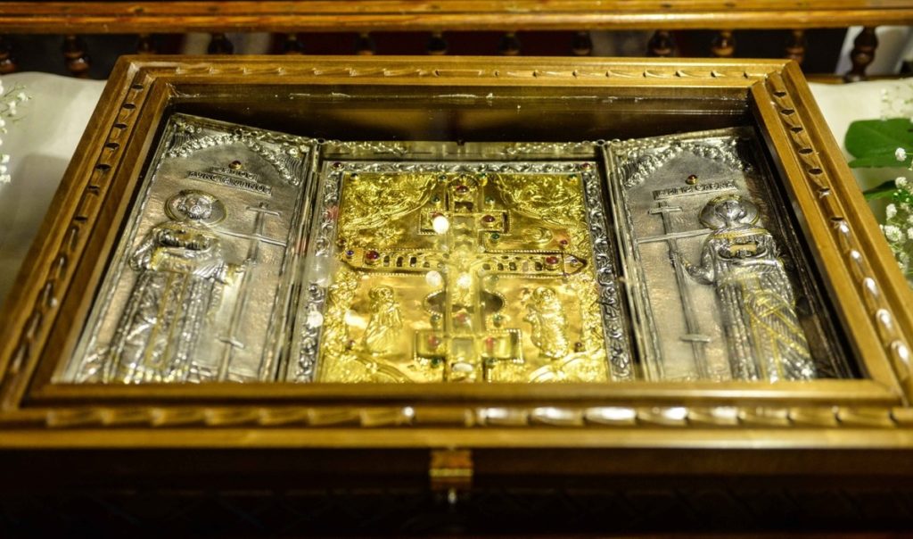 Ιερά Λείψανα του Τιμίου Σταυρού και των Αγ. Κωνσταντίνου και Ελένης θα υποδεχθεί η Καλαμάτα