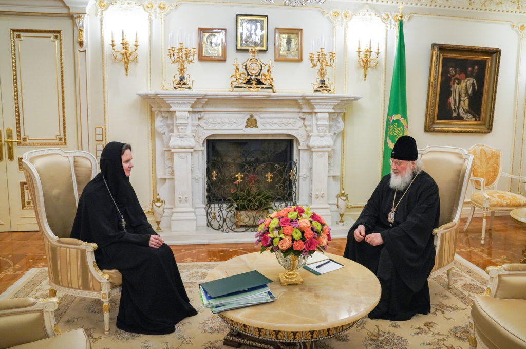 Святейший Патриарх Кирилл принял руководителя Правового управления Московской Патриархии игумению Ксению (Чернегу)