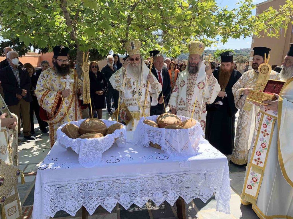 Στην πανηγυρίζουσα Ιερά Μονή Αγίας Ειρήνης Ρεθύμνης ο Μητροπολίτης Πρόδρομος