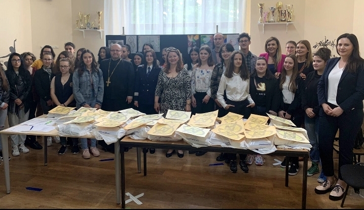 Архиепископията на Търговище участва в превенцията на употребата на наркотици сред учениците в Румъния