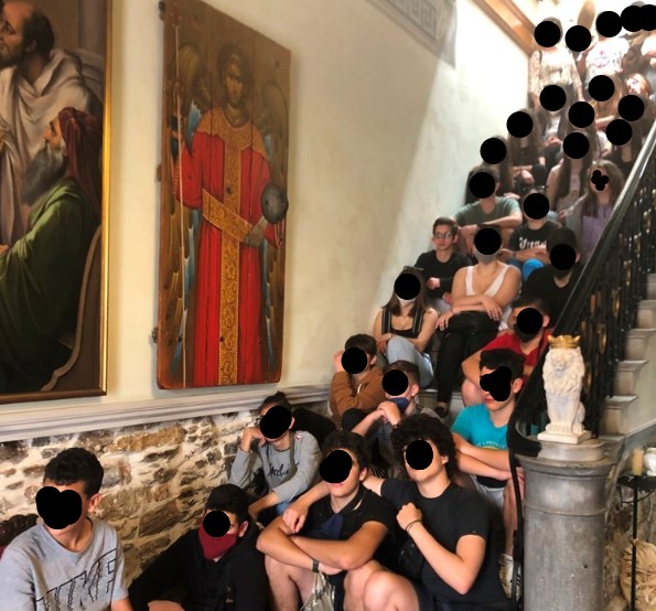 Επίσκεψη μαθητών Γυμνασίου και Λυκείου στην Μητρόπολη Σύρου