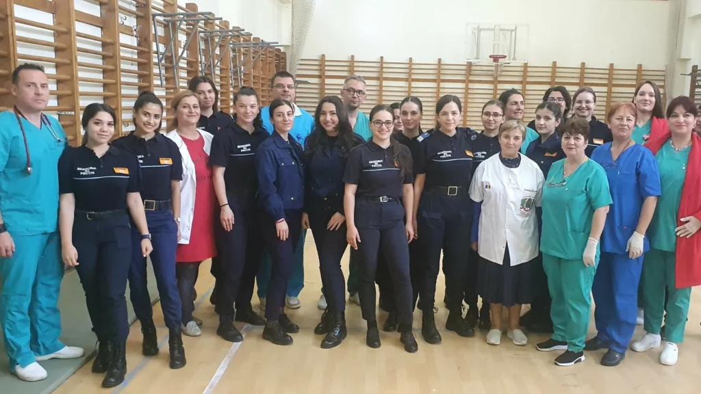 Voluntarii Catedralei Naționale organizează mai multe campanii de donare de sânge, în Bucureşti şi Ploieşti