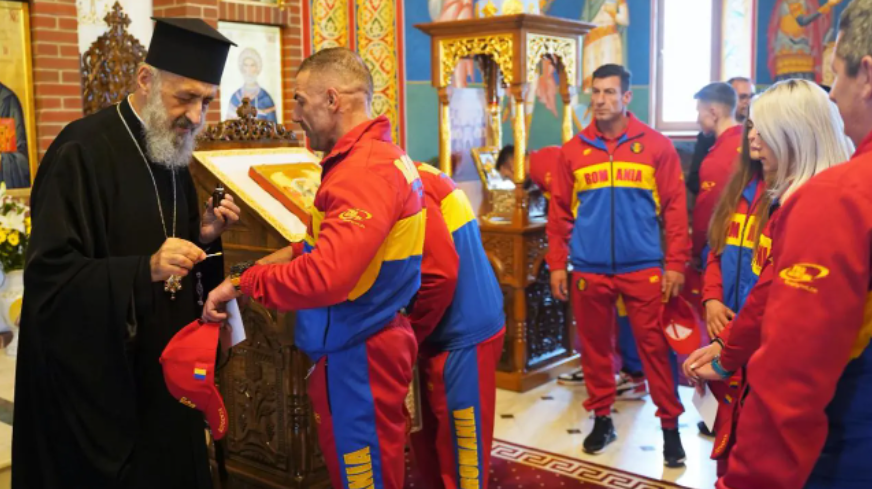 Înainte de Campionatul European, Sportivii Lotului Național de Culturism și Fitness au fost binecuvântaţi de IPS Irineu