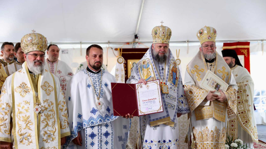New Jersey: Cine este preotul care a primit duminică cea mai înaltă distincție din Patriarhia Română