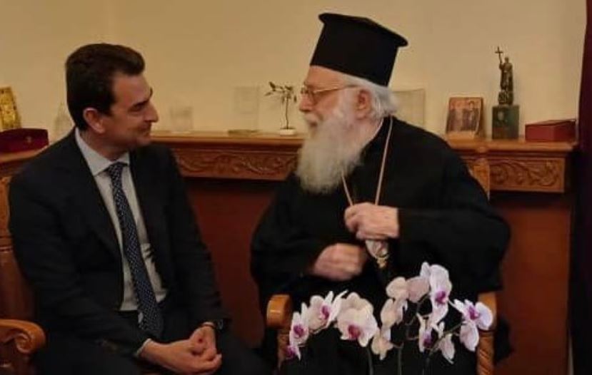 Συνάντηση Αρχιεπισκόπου Αλβανίας με τον Κώστα Σκρέκα