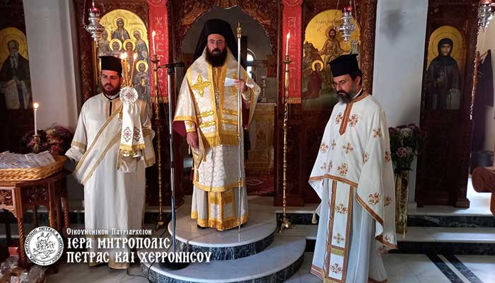Ο Μητροπολίτης Πέτρας στη Μονή Παμμεγίστων Ταξιαρχών Κρεμαστών