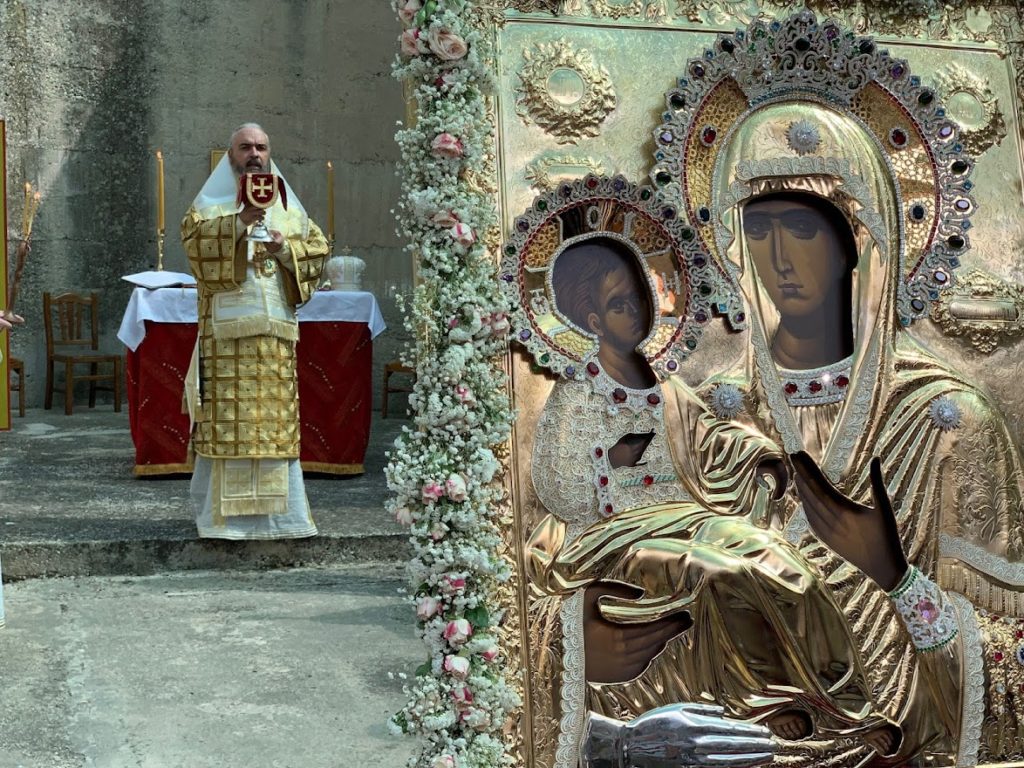 Exact replicas of Mount Athos Icons of the Panaghia conveyed to under-construction Cathedral of St. Sava of Split