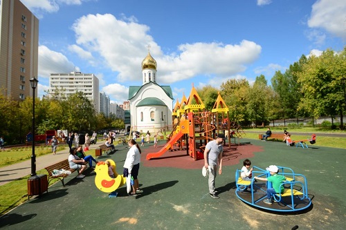 Храмы становятся центром досуга для жителей окрестных домов