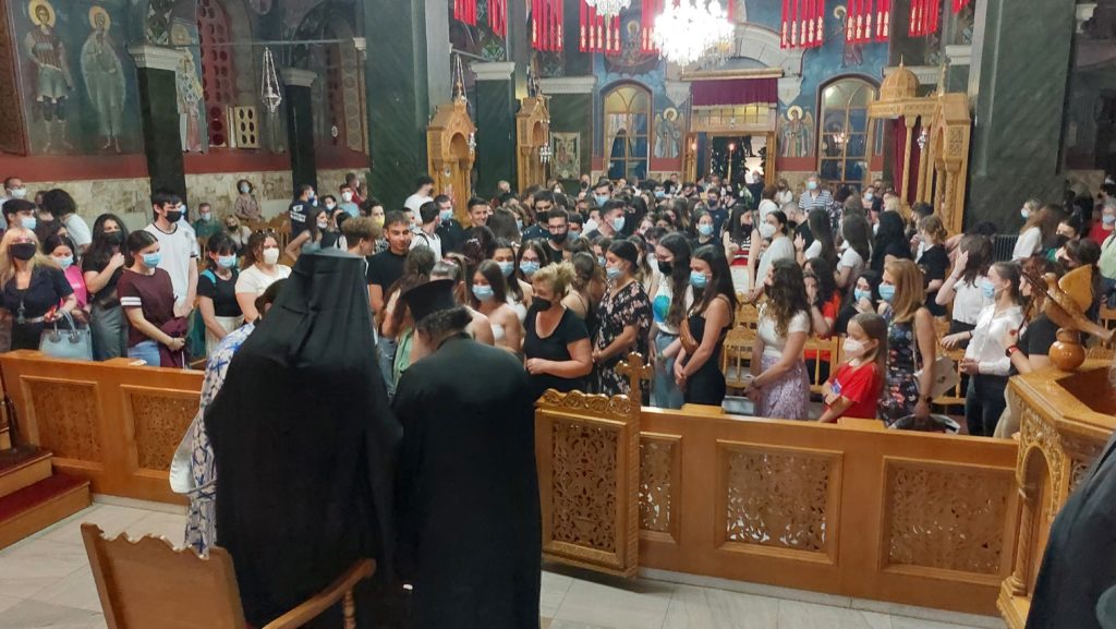 Βραδινή Θεία Λειτουργία για τους μαθητές που δίνουν πανελλήνιες εξετάσεις στην Αλεξανδρούπολη