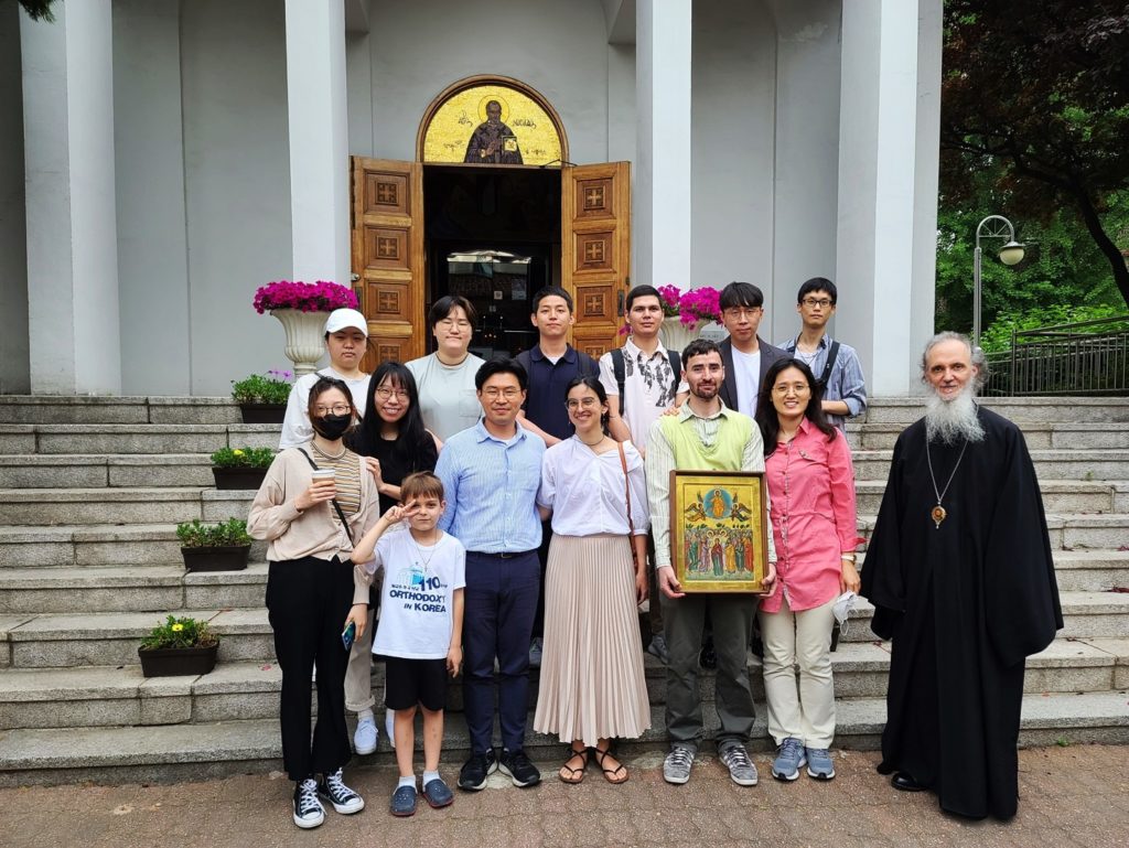 Συναντήθηκαν πάλι οι νέοι της ενορίας του Αγίου Νικολάου στη Σεούλ