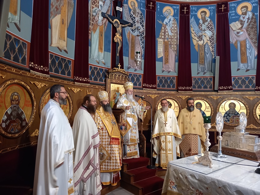 Πεντηκοστή με δισαρχιερατική Θεία Λειτουργία στον Ιερό Ναό Αποστόλου Παύλου Κορίνθου