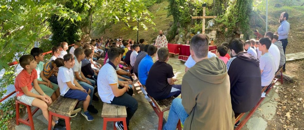 Ο Μητροπολίτης Δημητριάδος ονομάτισε την κατασκήνωσε στον Άγιο Λαυρέντιο