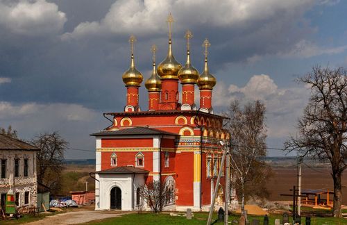 Один из древнейших русских монастырей благоустраивают в Тульской области