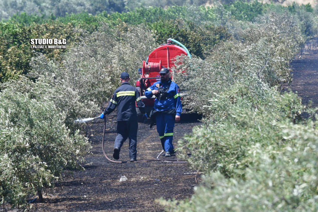 ΑΡΓΟΛΙΔΑ: Στην πρώτη γραμμή ιερέας εθελοντής πυροσβέστης