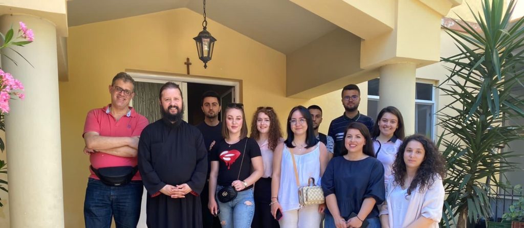 AKTIVITET SOCIALE: ” DHURO DIÇKA NGA VEJA ME DASHURI TE MADHE