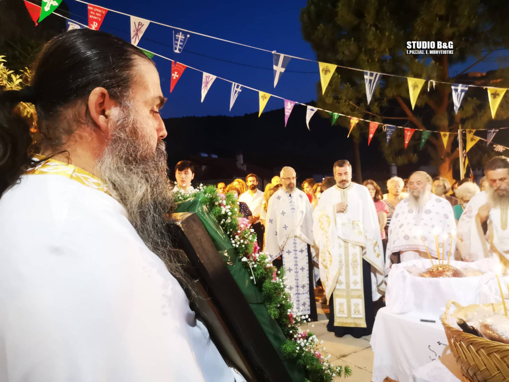 Ναύπλιο: Παραμονή των Αγίων Πάντων στο λιοντάρι των Βαυαρών