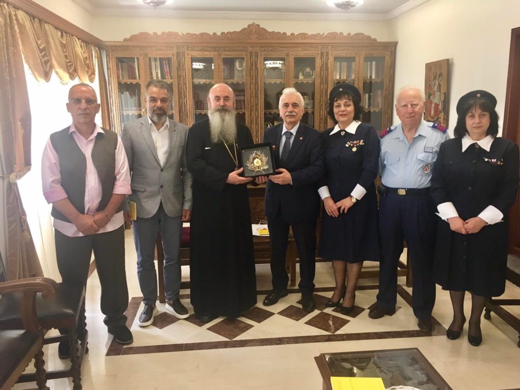 Εθιμοτυπική επίσκεψη στον Μητροπολίτη Περιστερίου από τα νέα μέλη του Ερυθρού Σταυρού
