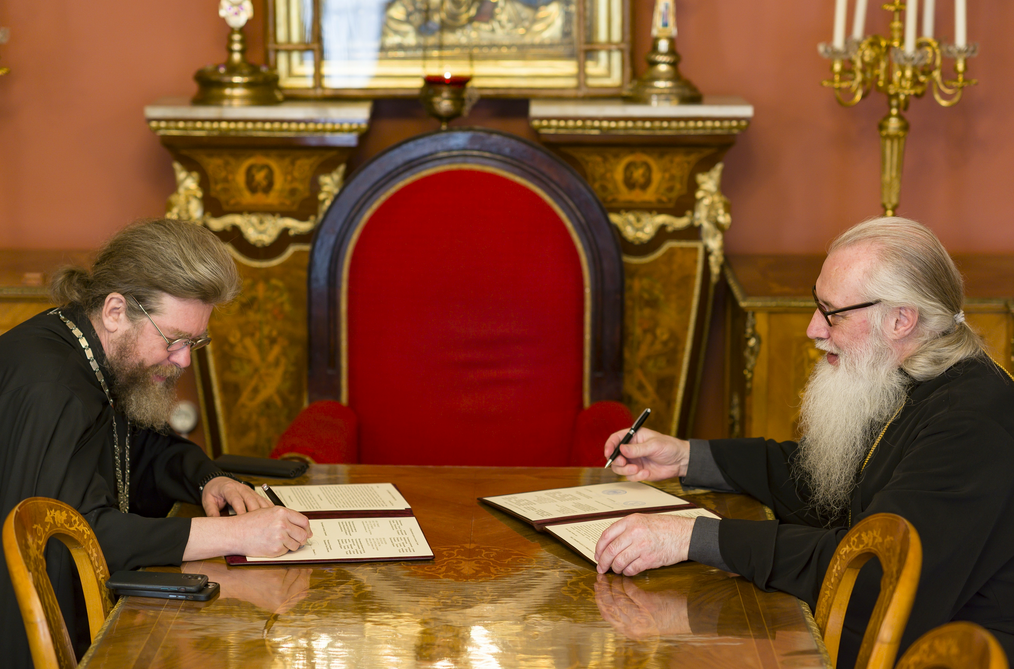 Подписано соглашение о сотрудничестве между Синодальной библиотекой и Псково-Печерской духовной семинарией