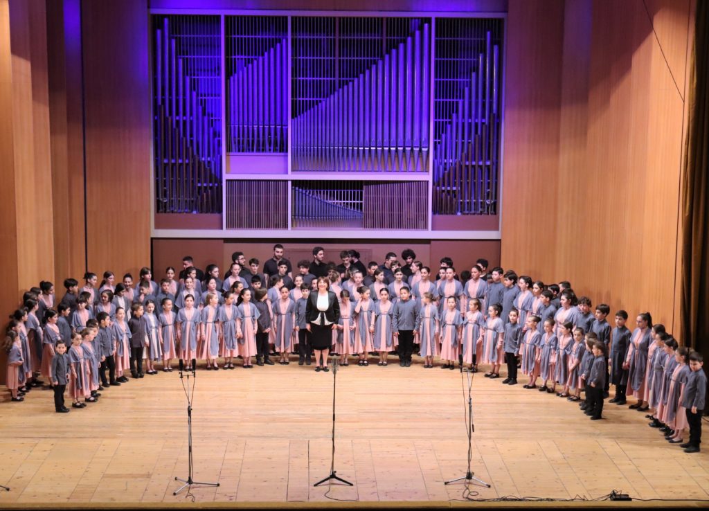 პატრიარქის ნათლულების გუნდი 5 წლისაა