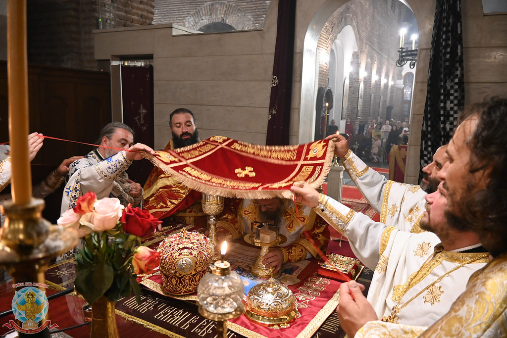 Пасхално бдение в столичния храм “Св. София – Премъдрост Божия”