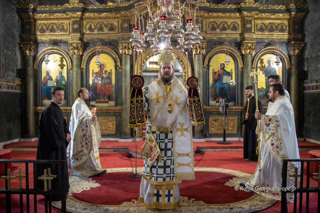 Η Κυριακή της Πεντηκοστής στον Καθεδρικό Ναό Θεσσαλονίκης