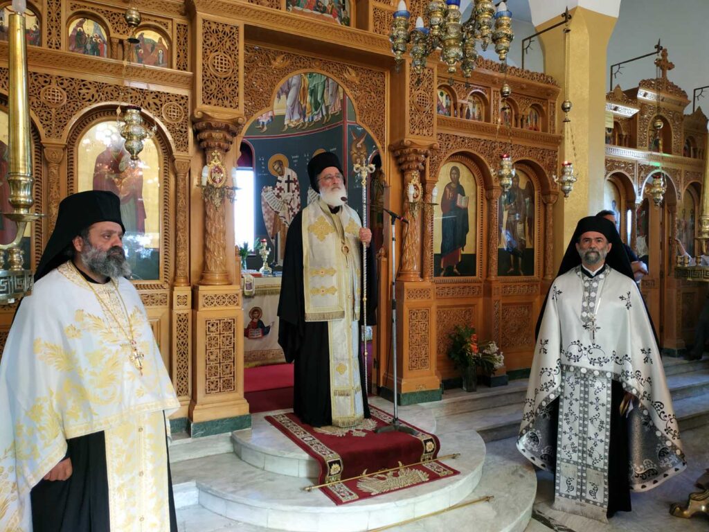 Εξόδιος ακολουθία του μακαριστού Μάνθου Τυλλιανάκη