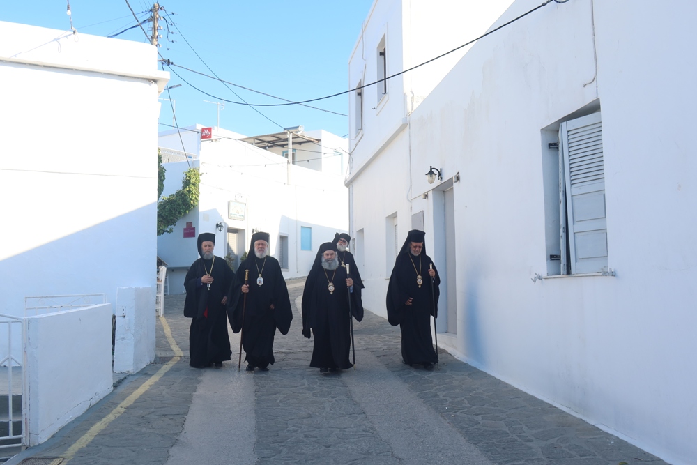 Η Μήλος τίμησε τους Αγίους Πάντες