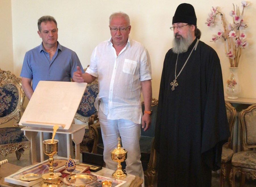 Храм Подворья Русской Церкви в Дамаске получил в дар церковную утварь