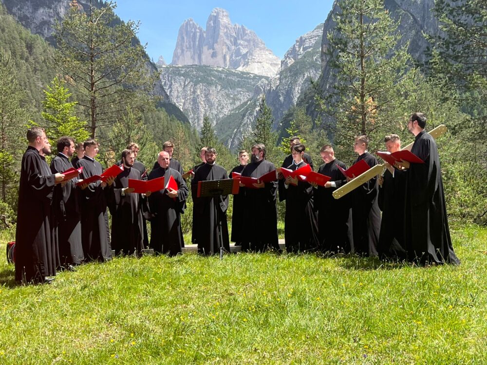 Italia: Corul Psaltic al Arhiepiscopiei Aradului, singurul din România care a participat la Festivalul Alta Pusteria
