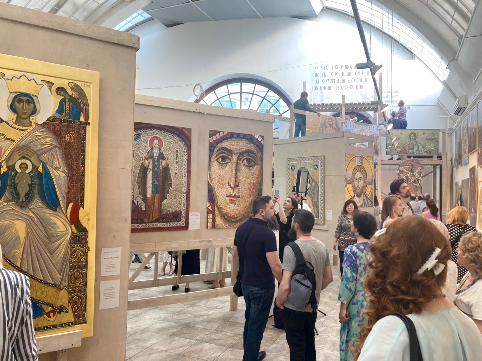 В МОСКВЕ, В ВЫСТАВОЧНОМ ЗАЛЕ МОСКОВСКОГО СОЮЗА ХУДОЖНИКОВ, ОТКРЫЛСЯ ФЕСТИВАЛЬ «МОНУМЕНТАЛЬНОЕ ИСКУССТВО В ЦЕРКВИ»