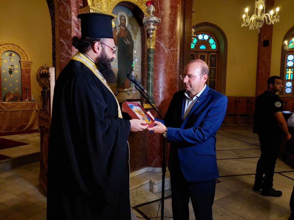 Ο Κύπριος Υπ. Αμύνης στην Πατριαρχική Μονή Αγίου Γεωργίου Καΐρου