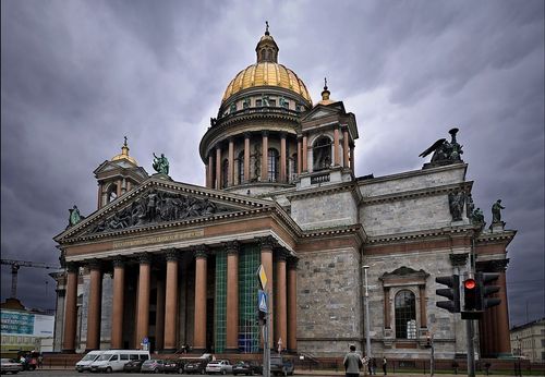 Исаакиевский собор вошел в тройку самых посещаемых музеев России в 2021 году