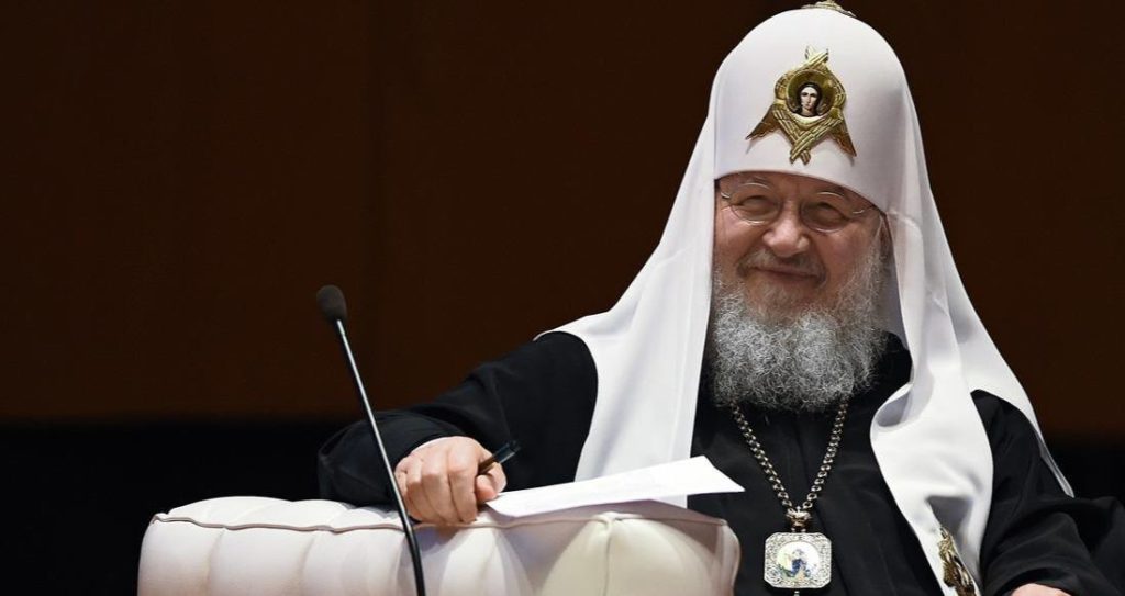 რუსული მედია: ,,პატრიარქი კირილე არ დაცემულა მას მხოლოდ ფეხი დაუცდა”