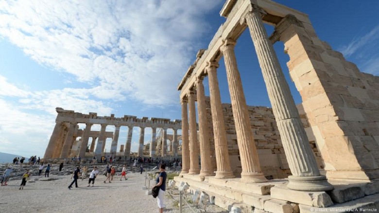Το Υπουργείο Πολιτισμού θωρακίζει τον αρχαιολογικό χώρο της Ακρόπολης των Αθηνών