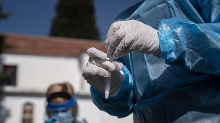 Κορωνοϊός-Ελλάδα: 3.641 κρούσματα, 16 θάνατοι, 125 διασωληνωμένοι