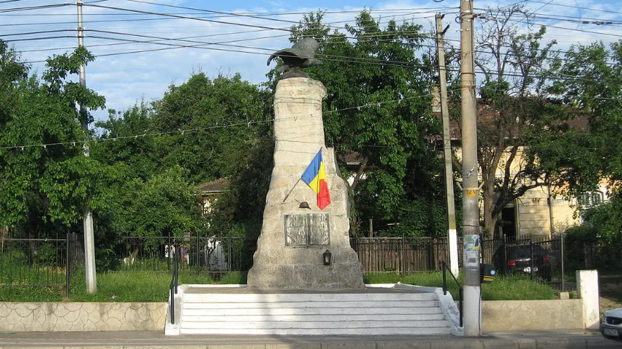 Monumentul Eroilor din cartierul ieșean Bucium va fi binecuvântat de PS Nichifor Botoșăneanul