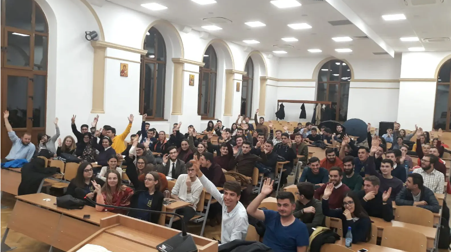 Care este oferta educațională de învățământ teologic ortodox în București, 2022-2023