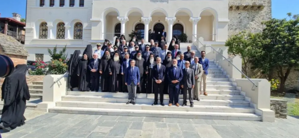 Архимандрит Христофорос от Иверския Монастир е новият Протоепистат на Света Гора