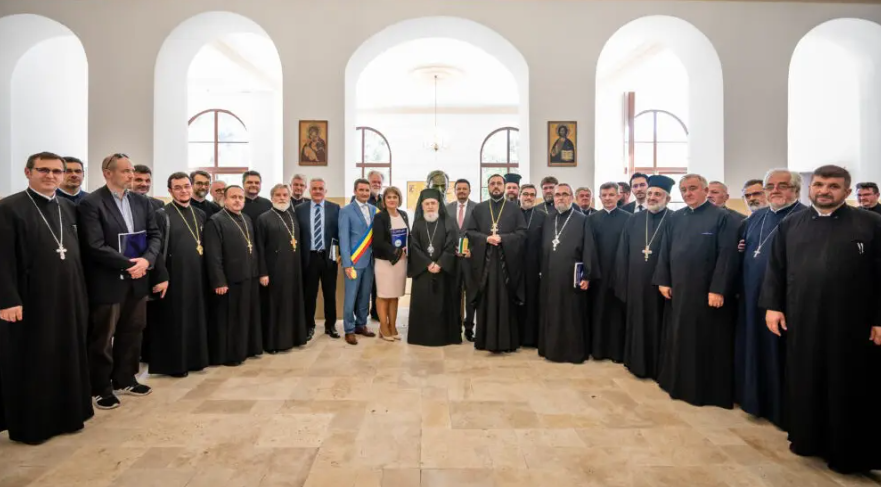 Arad: Simpozion despre semnificațiile teologiei în societatea și cultura de azi
