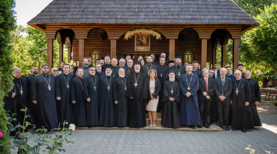 Colegiul Decanilor Facultăților de Teologie din Patriarhia Română s-a întrunit la Arad