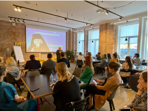 Епископ Пантелеимон провел встречу с участниками «Школы доброделателей-2022»