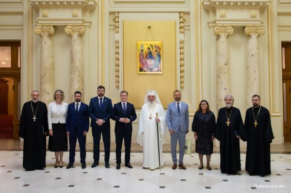 Patriarch of All Romania Daniel receives visiting Serbian FM Nikola Selaković