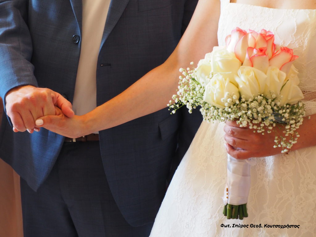 Το πρώτο Ιερό Μυστήριο του Γάμου στο Ιερό Παρεκκλήσιο του Οσίου Παϊσίου στην Ραφήνα – Αττικής