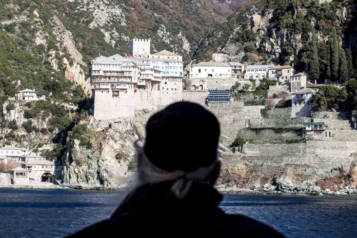 Προσκυνητής έχασε τη ζωή του στο Άγιον Όρος
